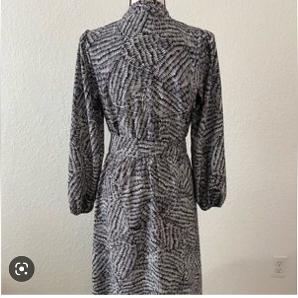 Women’s A New Day Black and White V-Neck Patterned Faux Wrap Dress XS - Picture 13 of 15